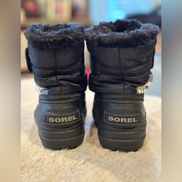 Sorel Commander Waterproof Insulated Winter Boots - Picture 4 of 10